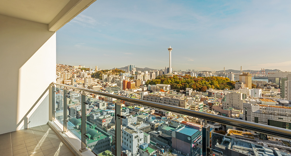 Terrace Royal Corner Partial Ocean